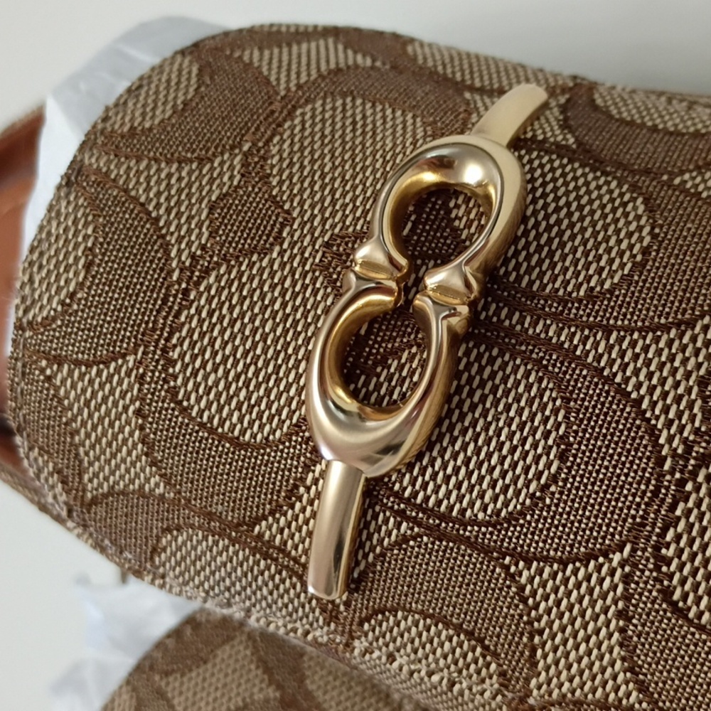 Coach Signature Flats 8.5 Women's Shoes Slides Slip Ons Gold Logo Office Career - Picture 4 of 7